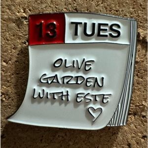 🥖 Enamel Pin Inspired by Taylor Swift’s Song “no body, no crime”